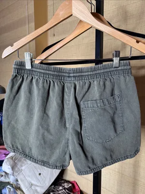 Aerie Olive Green Woven Pull-On Dolphin Shorts Size Small thumbnail 8