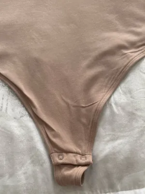 Aritzia The Group Babaton Sleeveless high Neck Bodysuit in Taupe, size XS casual thumbnail 11