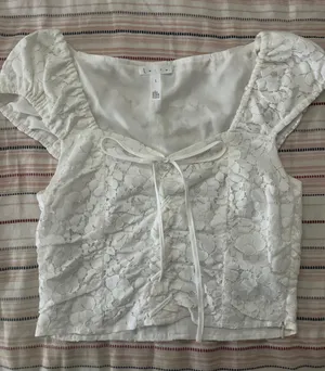 Lace Tie thumbnail 1
