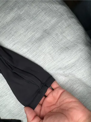 Lululemon Long Sleeve Black Crop Top - Size 6 thumbnail 2