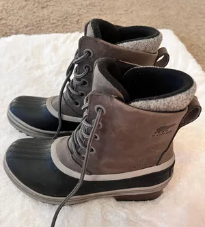 Sorel Boots thumbnail 1