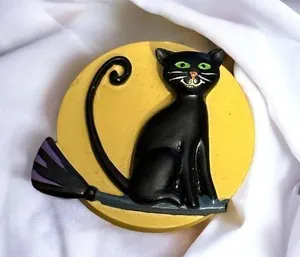 Vintage black Halloween cat and moon brooch thumbnail 1