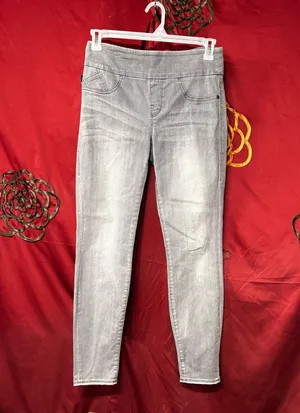 Women’s Rock & Republic Jeans thumbnail 1