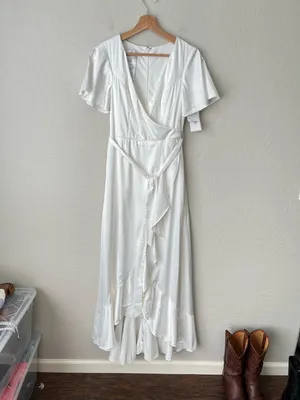 David’s Bridal db studio Flutter Sleeve Satin Ruffle Hem Wedding Dress 2 NEW thumbnail 3