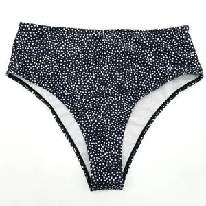 Beachy Bikini Set Size Large‎ Clean Girl Coastal Resort Swim Minimal Girly EDC thumbnail 7