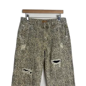 POL Jeans Womens 30 Medium Beige High Rise Crop Relaxed Leopard Distressed Denim thumbnail 2