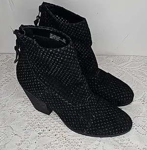 Aerosoles vital sign heel rest leather black eyelet heeled ankle booties boots 8 thumbnail 1