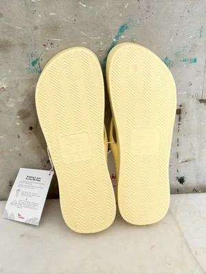Archies Flip Flops Yellow Size 9 thumbnail 4