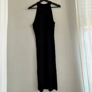 Old Navy Fitted Sleeveless Rib-Knit Midi Sweater Dress Ribbed Black Large Tank thumbnail 10