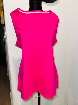 Isaac Mizrahi Neon Pink Sleeveless Tank Top thumbnail 3