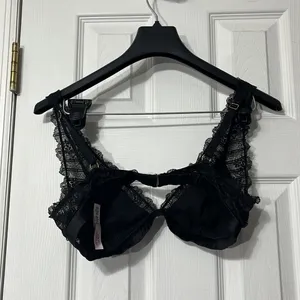 Victoria's Secret Bralette thumbnail 2