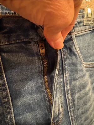 American Eagle Super High-Rise Flare Jeans juniors size 00 thumbnail 4