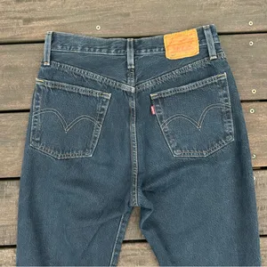 Levi's Straight Leg 501 Dark Wash Blue Denim Jeans w/ Distressed Knees thumbnail 4