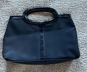 Elegant Black Handbag thumbnail 1
