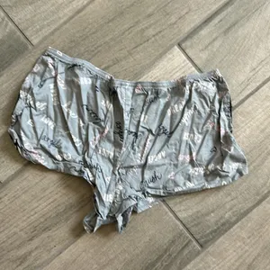 Victoria’s Secret pajama shorts thumbnail 5