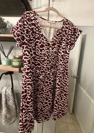 LOFT Burgundy and White Patterned Wrap-Style Dress thumbnail 1