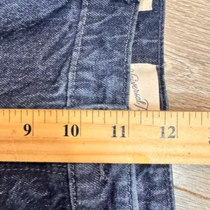 Universal Thread Denim Shorts High Rise Cuffed Raw Hem Blue Womens Size 10‎ R thumbnail 8