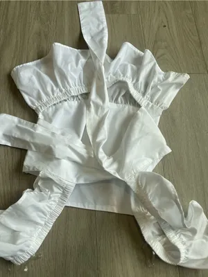 White Ruffled Peplum Crop Top Size L thumbnail 2