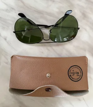 Vintage Ray Ban Black Tone Metal Polarized Aviator Sunglasses Flaw thumbnail 1