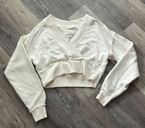 American Eagle Crop Top Long Sleeve thumbnail 1