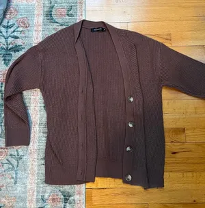 Brown Ribbed Button thumbnail 1