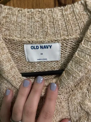 Old Navy Sweater thumbnail 3