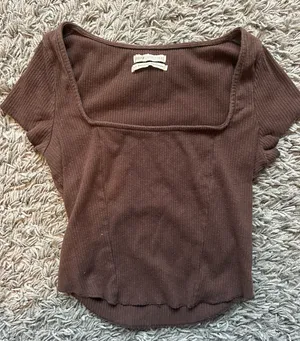 Urban Outfitters Brown Baby T thumbnail 1