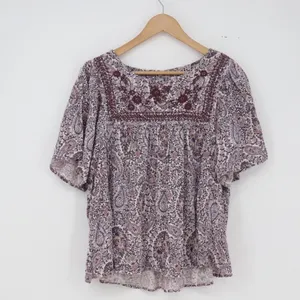 Lucky Brand Blouse Womens M Boho Paisley Purple Embroidered Flutter Excellent thumbnail 2