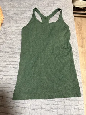 Lululemon Women’s Tank Top thumbnail 1