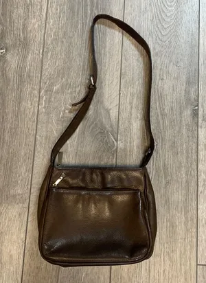 Vintage Wilson’s Leather Dark Brown Leather Purse thumbnail 1