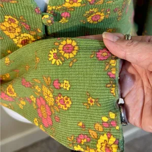 Urban Outfitters Ruby Floral Lettuce Edge Button Plunging Crop Top Green XL💚 thumbnail 5