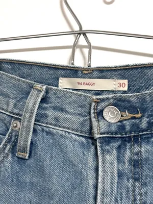 Levis ‘94 Baggy Jean Size 30 thumbnail 3