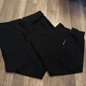 Yogalicious Lux Avenue Black Joggers thumbnail 1