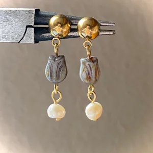 Handmade quality Czech glass flower beads & natural shell pearls chic boho vintage style dangle earrings💚 thumbnail 4