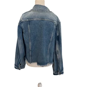 FREE‎ PEOPLE We The Free Denim Cropped Distressed Jacket Size Medium thumbnail 3