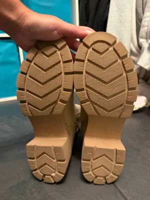 American Eagle Chunky Boots thumbnail 6