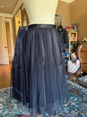 Black Skirt Size L thumbnail 3