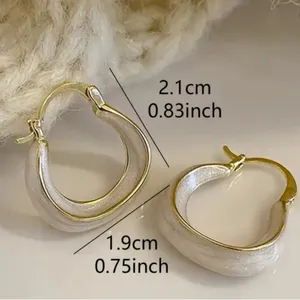 Elegant Gold and White Hoop Earrings thumbnail 5