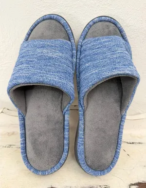 Isotoner‎ Women's Slide Slippers Blue Memory Foam House Shoes 9.5–10 thumbnail 1