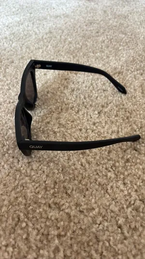 Quay Australia Sunglasses Black thumbnail 2