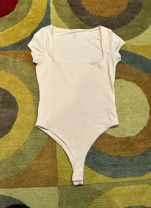 SWS Essentials NWOT Contour Light Pink Short Sleeve Square Neck Bodysuit Thong Size Medium thumbnail 1