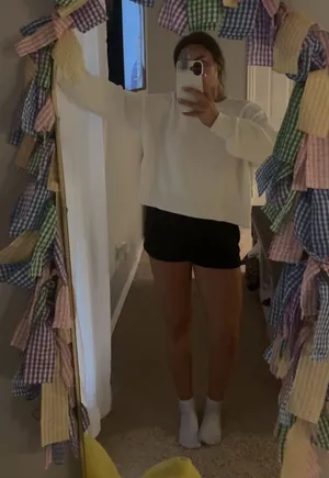 Hollister Sweater thumbnail 1