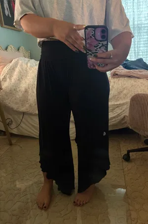 Uranta flowy pants Black Size M thumbnail 1
