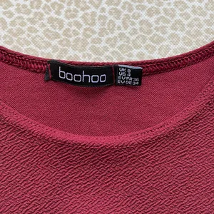 NWOT Boohoo peek a boo shoulder mini dress thumbnail 5