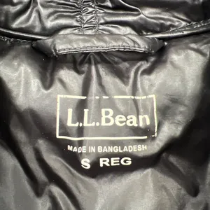 L.L. Bean Women's Boundless Down Puffer Vest Small EUC Outdoor Fall Cozy thumbnail 8