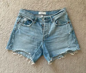 Abercrombie 90s Baggy Shorts thumbnail 1
