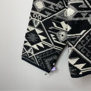 New Identity Y2K 90s black southwestern Cowichan tapestry blanket crop jacket M thumbnail 7