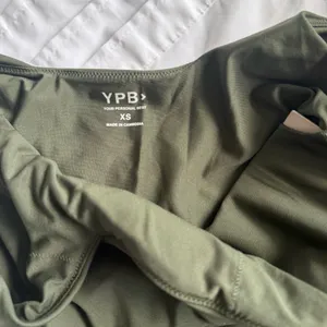 YBP Abercrombie one piece thumbnail 4