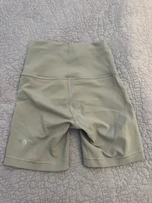 Lululemon Wunder Under 6 in biker shorts  thumbnail 2
