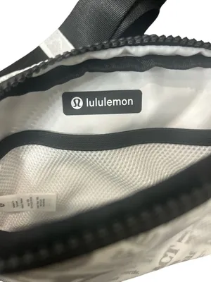 Rare Discontinued Lululemon Everywhere Belt Bag “Manifesto Print” | NWT thumbnail 6
